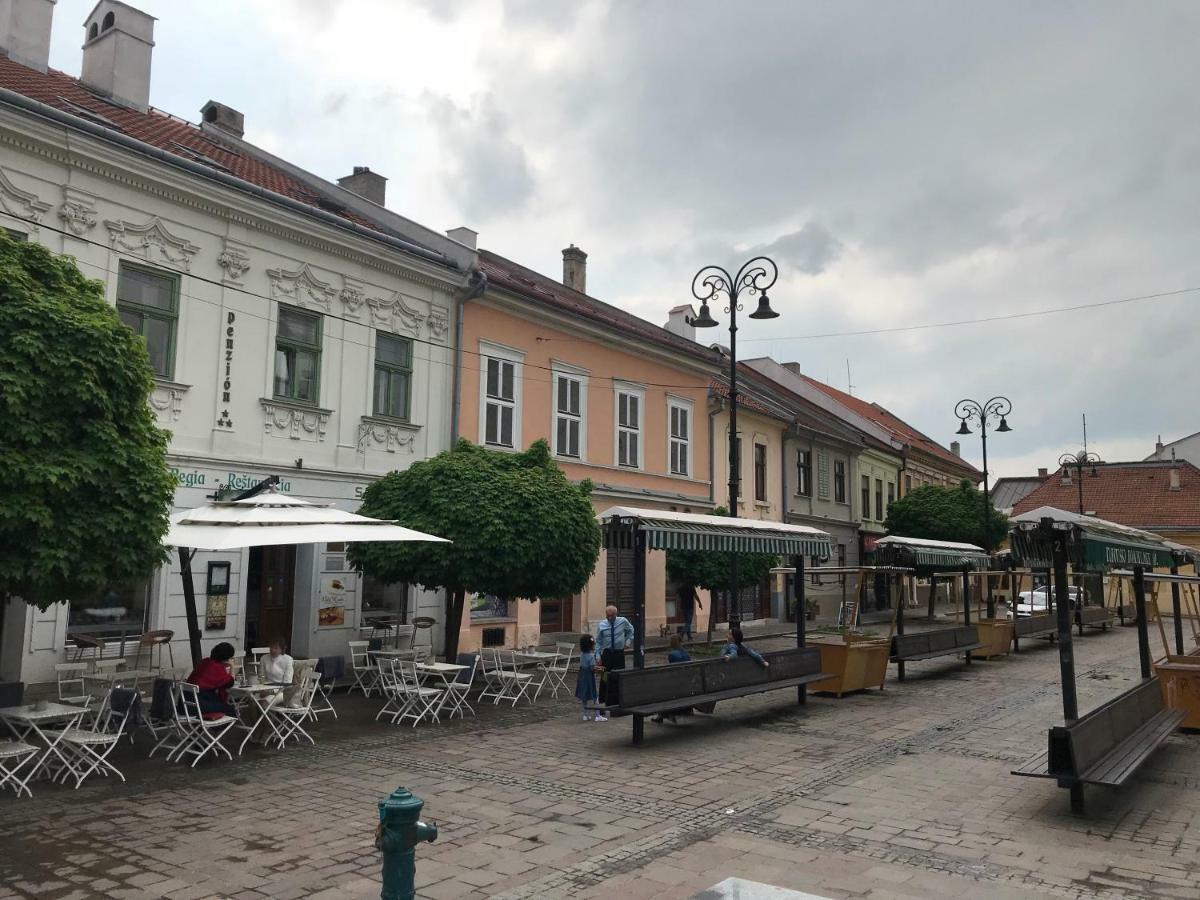 Appartamento Duomo Rustical Košice Esterno foto